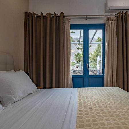 Tristhenia Aparthotel Perísza Kültér fotó