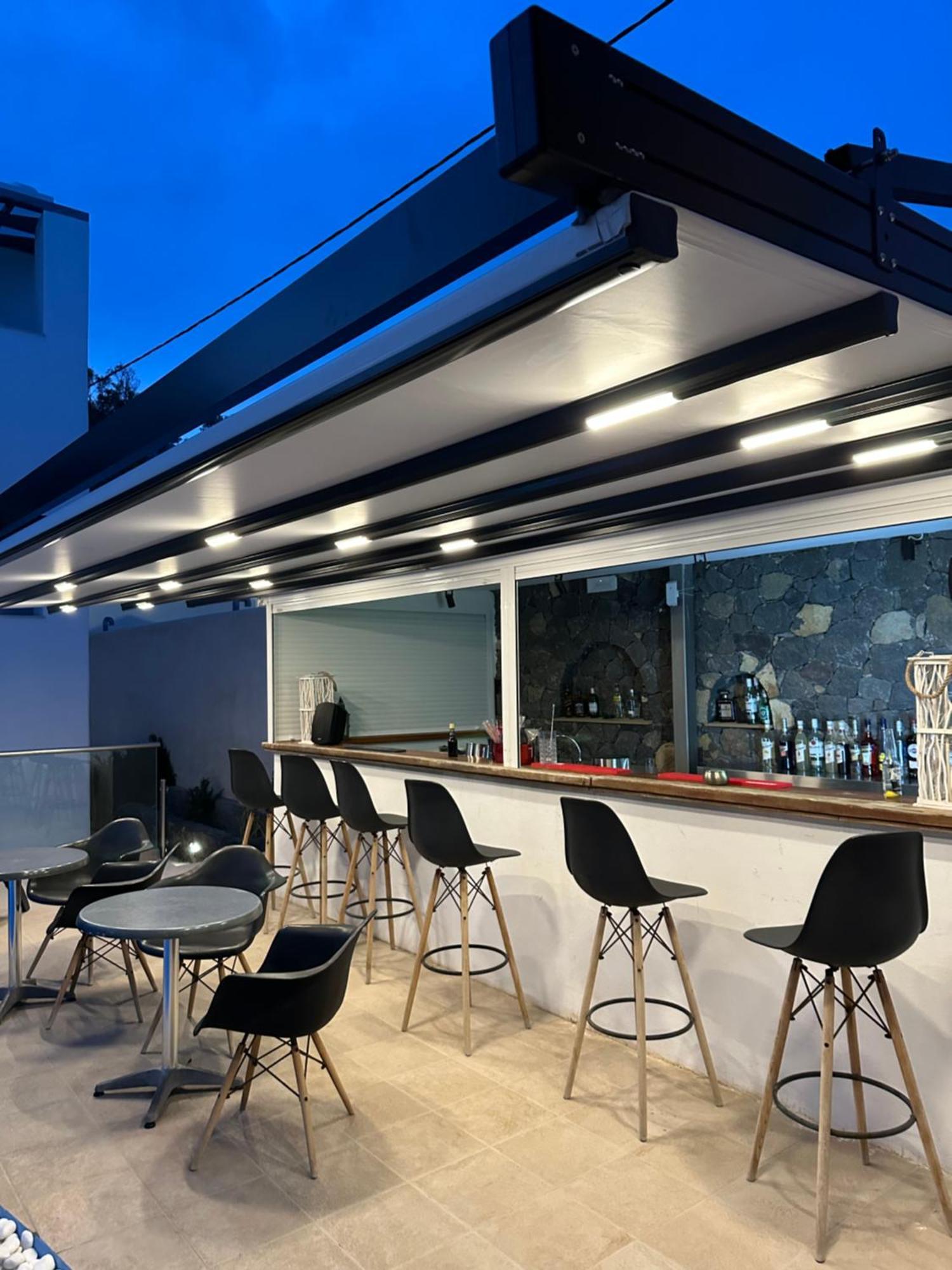 Tristhenia Aparthotel Perísza Kültér fotó