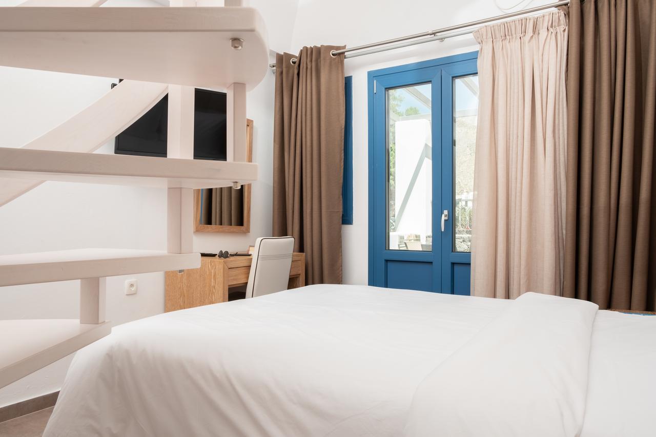 Tristhenia Aparthotel Perísza Kültér fotó
