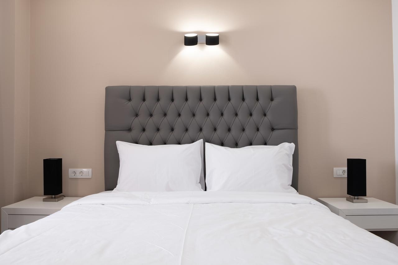 Tristhenia Aparthotel Perísza Kültér fotó