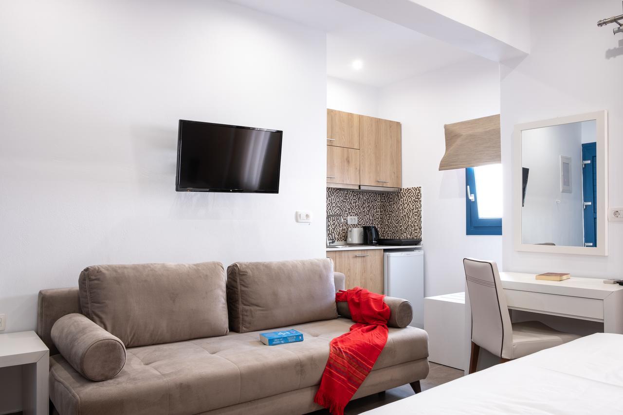 Tristhenia Aparthotel Perísza Kültér fotó