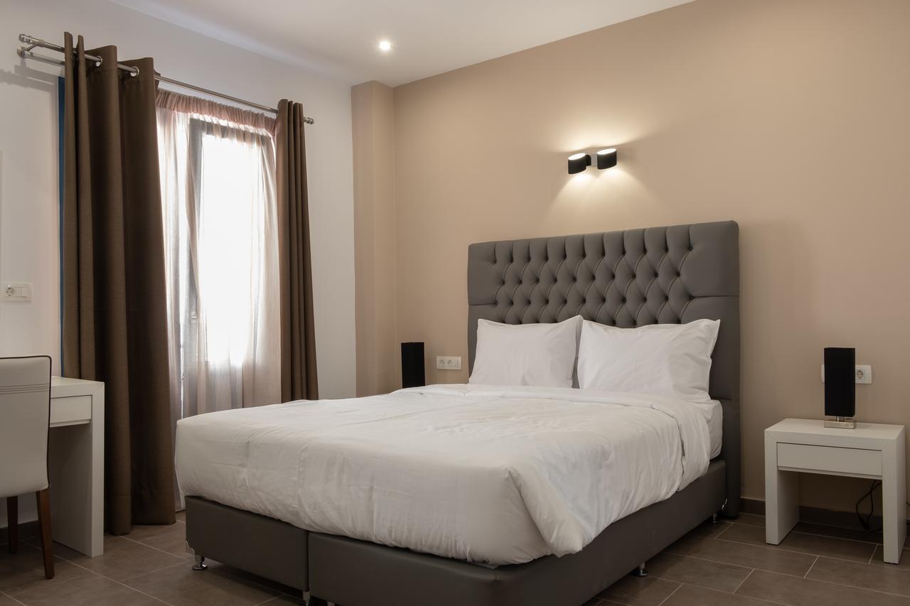 Tristhenia Aparthotel Perísza Kültér fotó