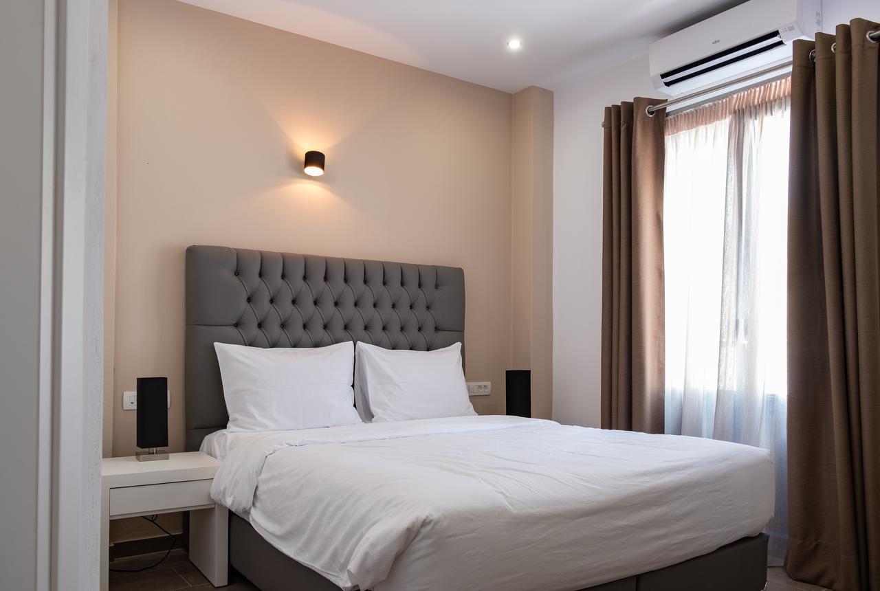 Tristhenia Aparthotel Perísza Kültér fotó
