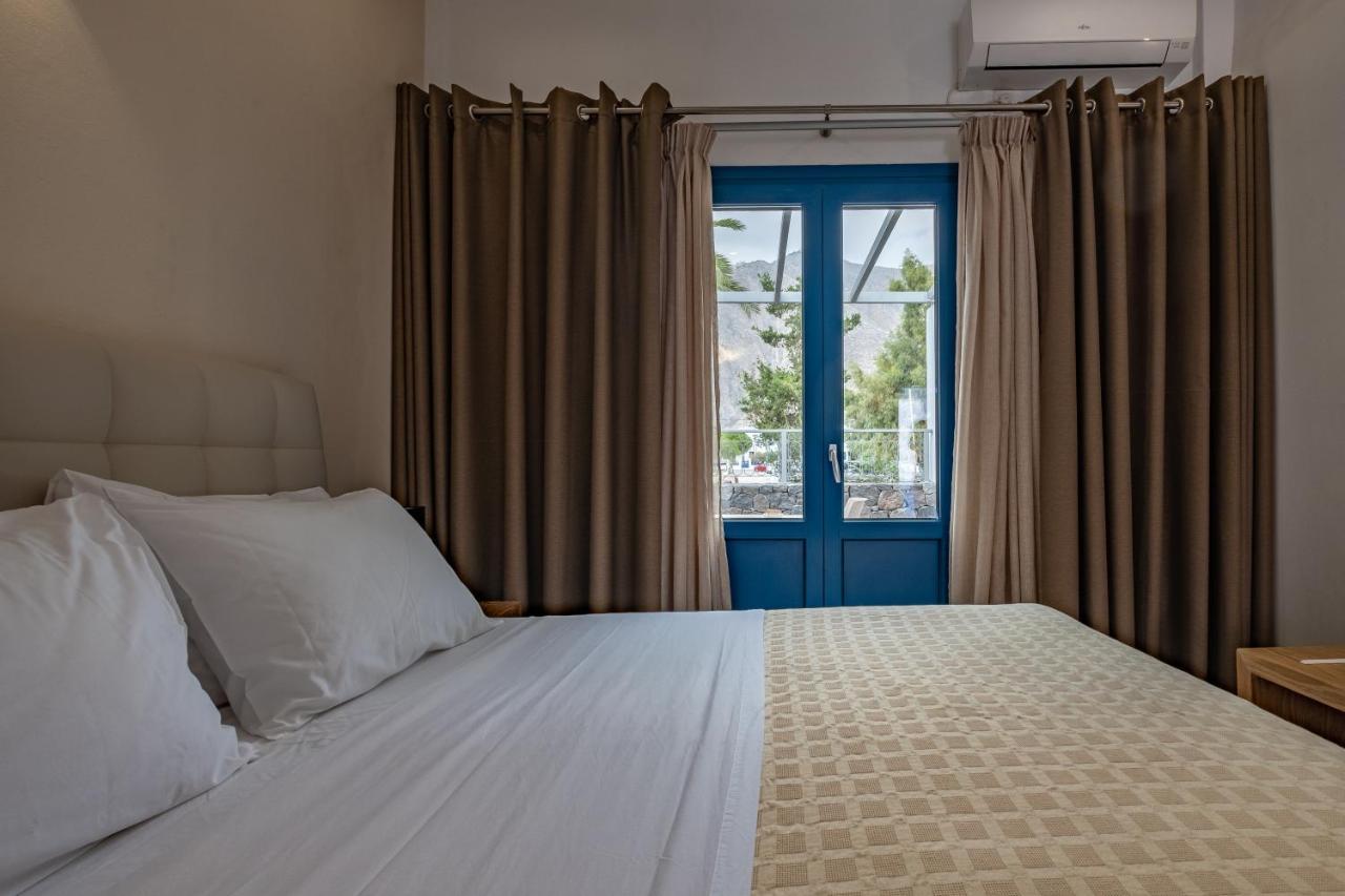 Tristhenia Aparthotel Perísza Kültér fotó