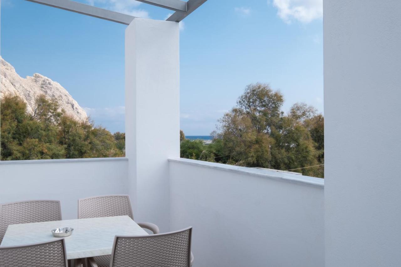 Tristhenia Aparthotel Perísza Kültér fotó