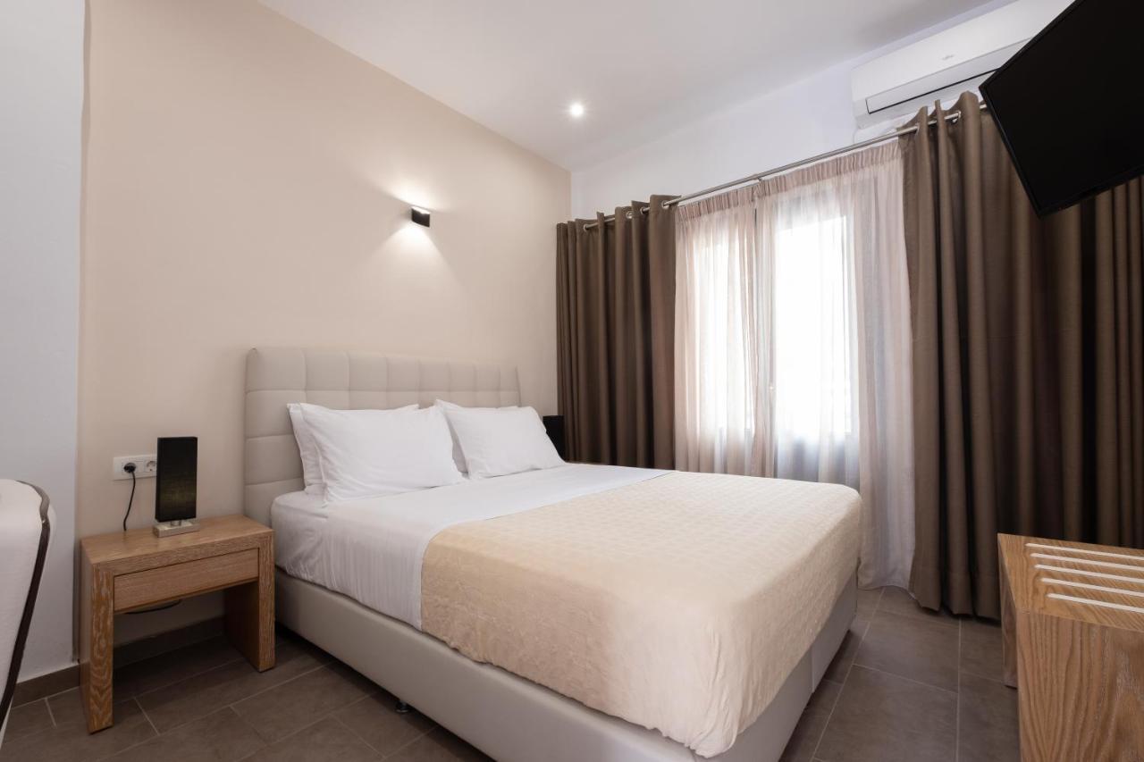 Tristhenia Aparthotel Perísza Kültér fotó
